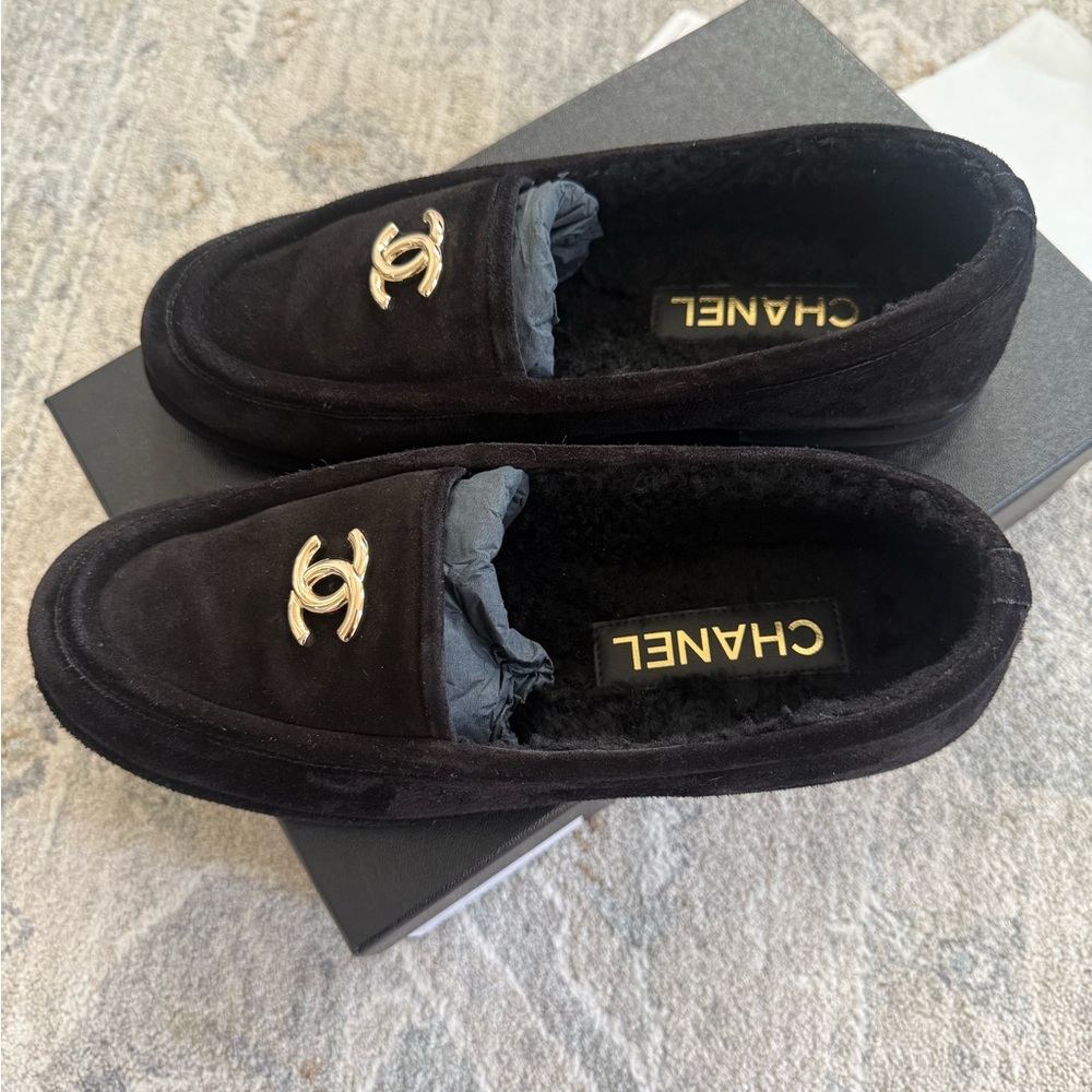 CHANEL Black Suede shearling loafer moccasins 2025